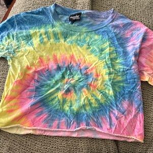 Cropped Tie-Dye Shirt